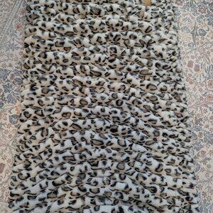 Medium Lola Blanket - Chillin' Cheetah